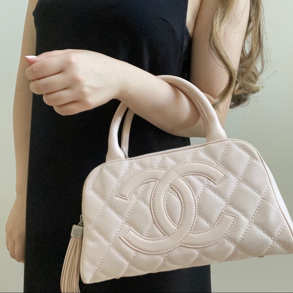 ✨SOLD✨ Chanel Blush Pink Bowler Bag with Tassel - Picture 5 of 6